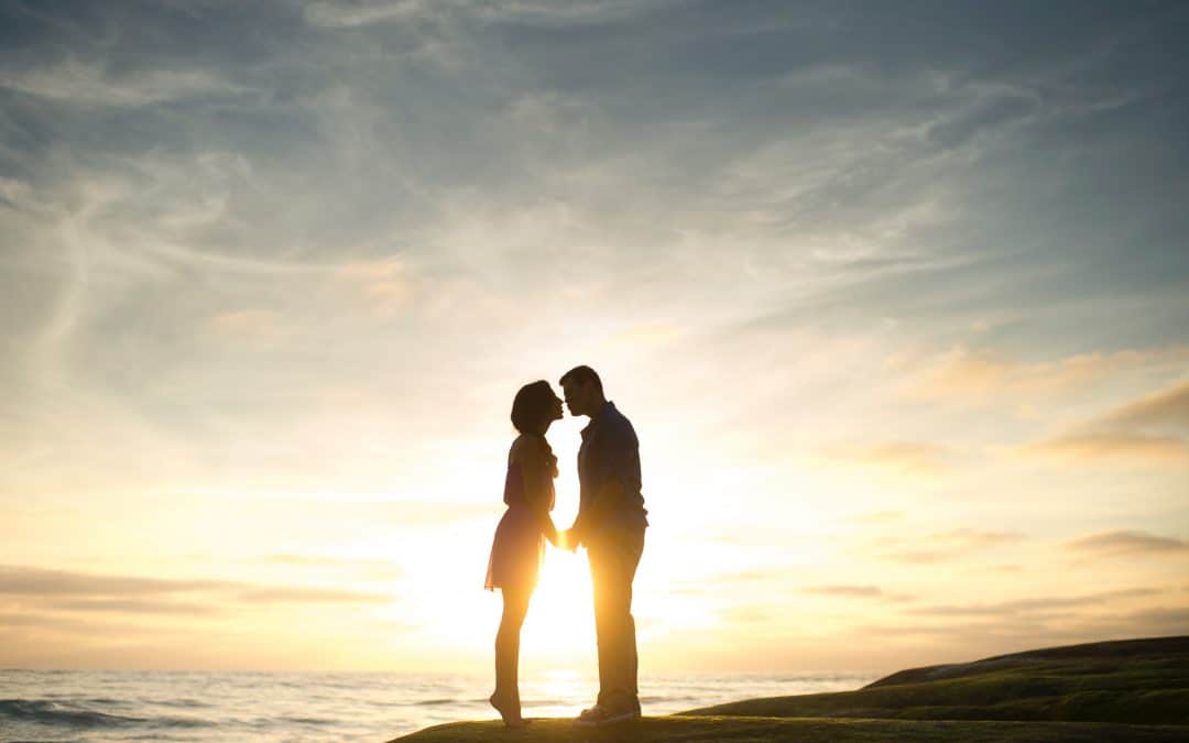 How to Approach Online Dating After a Grey Divorce